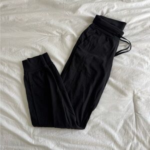 Lululemon black joggers